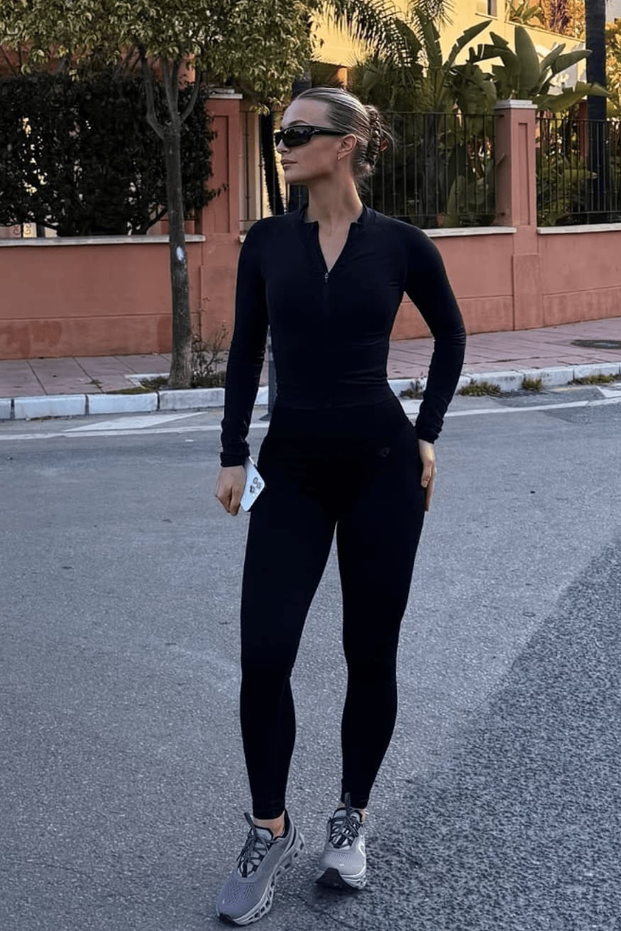 Athleisure Set with Black Leggings and Performance Knit Athleisure Set with Black Leggings and Performance Knit — Trendy Leggings Outfits