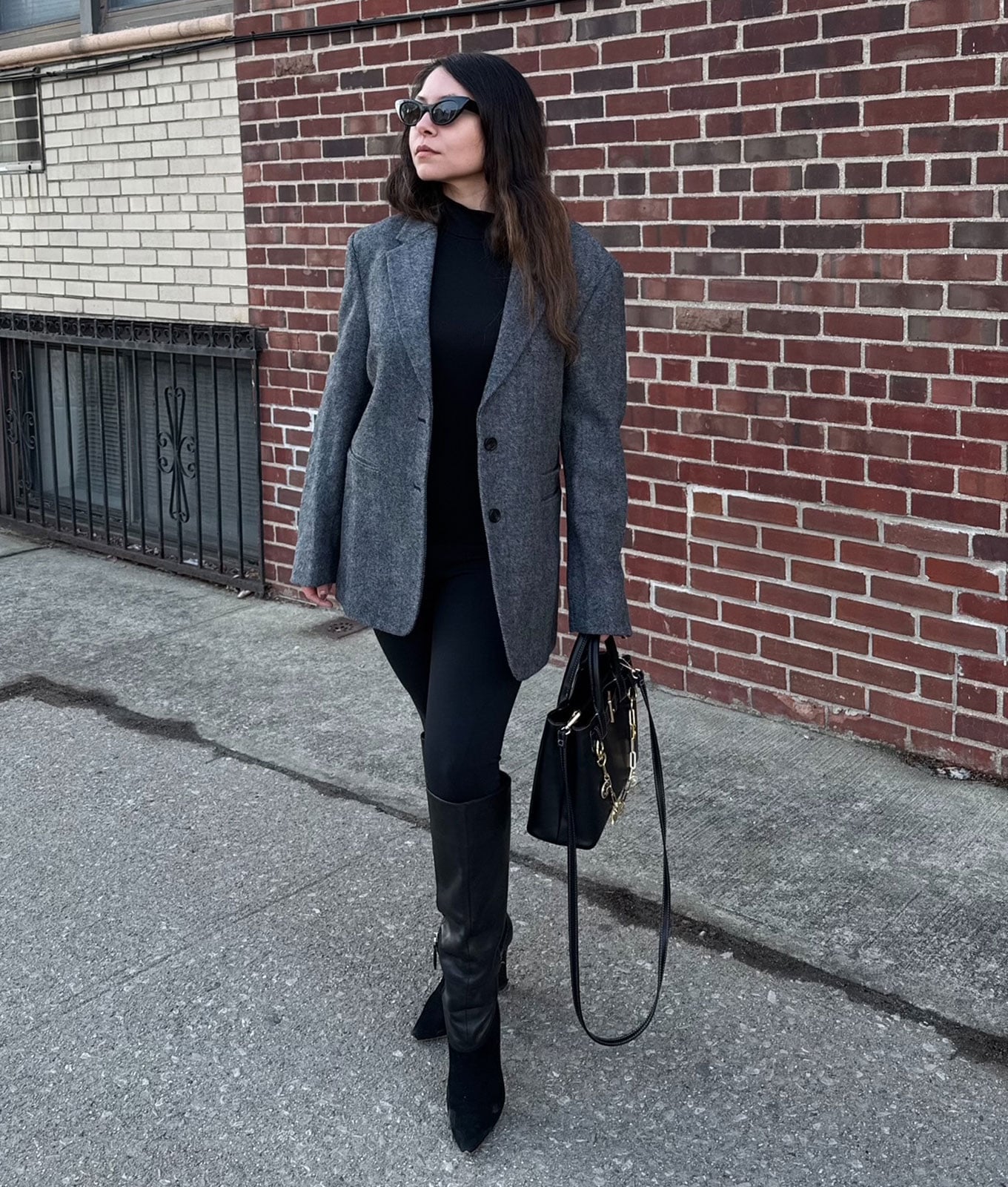 Oversized Blazer with Black Leggings Oversized Blazer with Black Leggings — Trendy Leggings Outfits