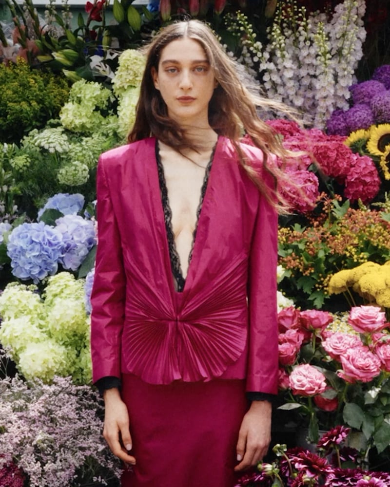 Pink Pleated Jacket and Skirt Evening Luxury Pink Pleated Jacket and Skirt Evening Luxury — Trendy Luxury Outfits