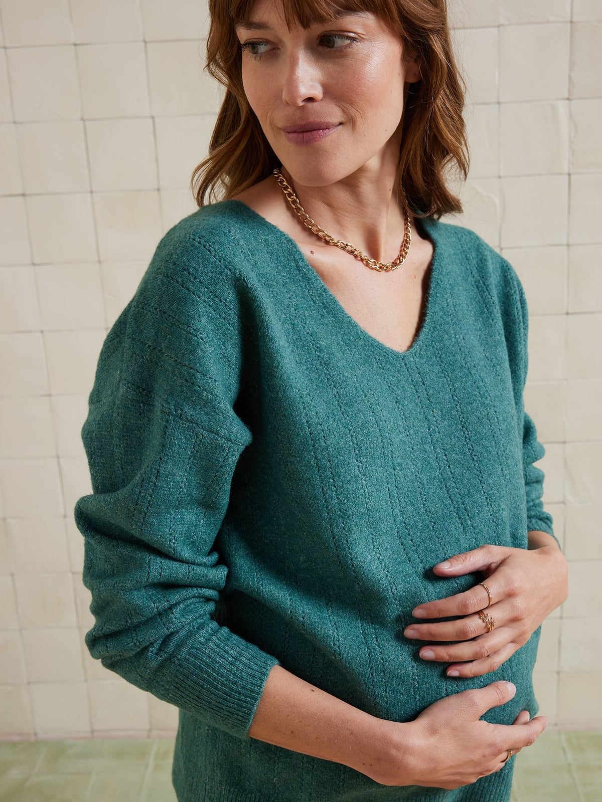 Teal Green Textured Knit Jumper With Gold Chain Necklace — Trendy Maternity Outfits