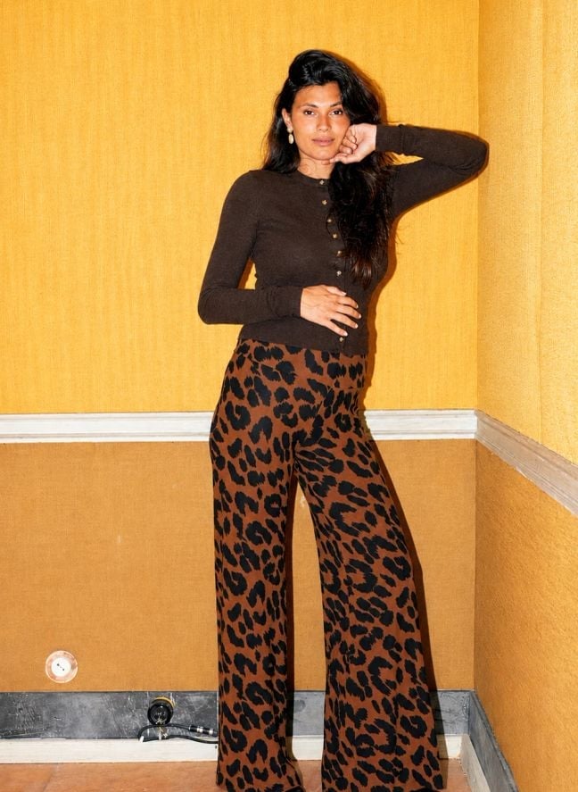Brown Top with Leopard Print Trousers — Trendy Maternity Outfits