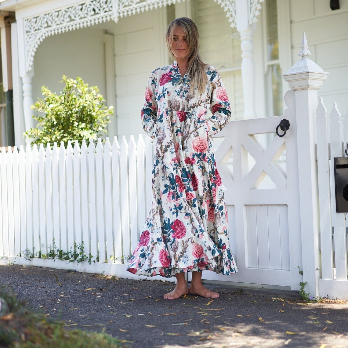 Cream Floral Print Long Sleeve Tiered Maxi Dress With Cotton Fabric — Trendy Maxi Dresses Outfit