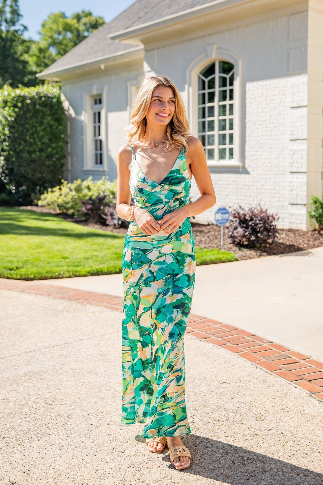 Green Abstract Floral Print Maxi Dress — Trendy Maxi Dresses Outfit