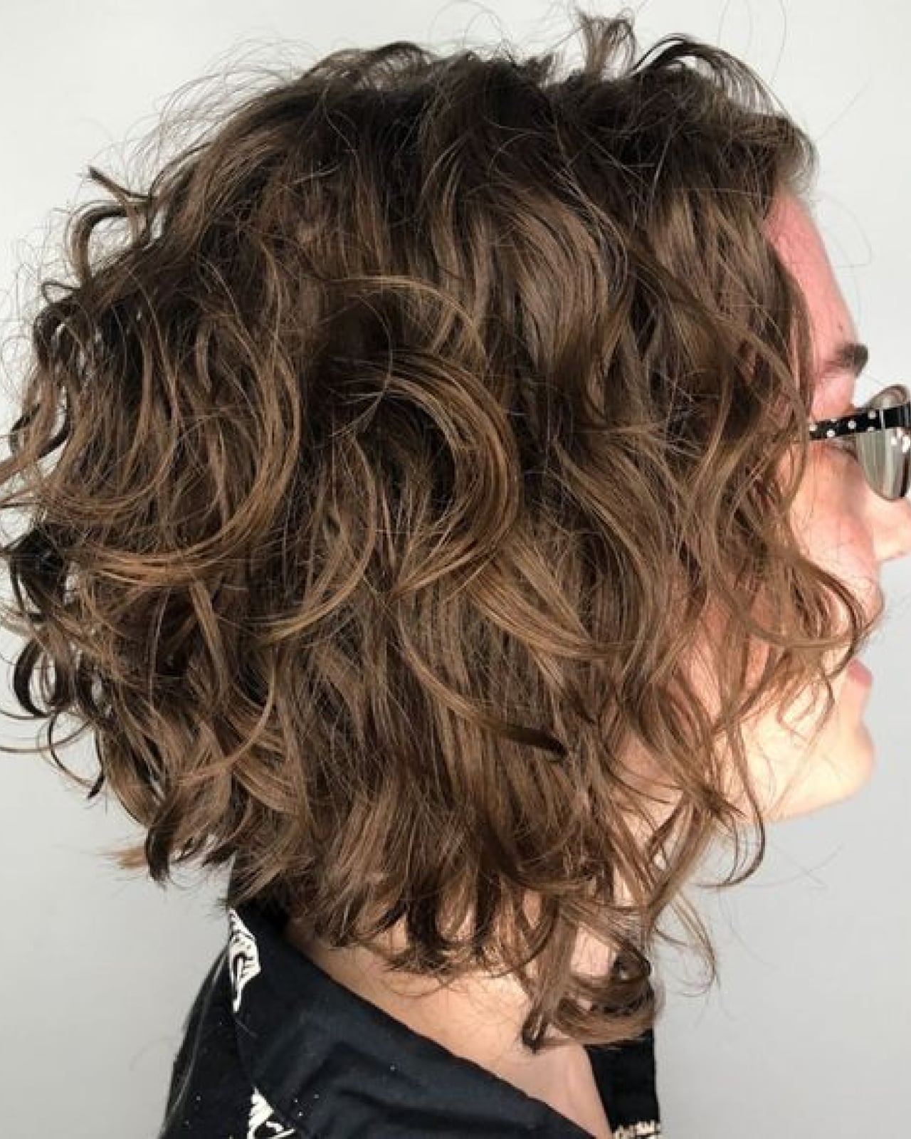 Chin Length Curly Bob With Natural Texture Chin Length Curly Bob With Natural Texture — Trendy Medium Length Hair