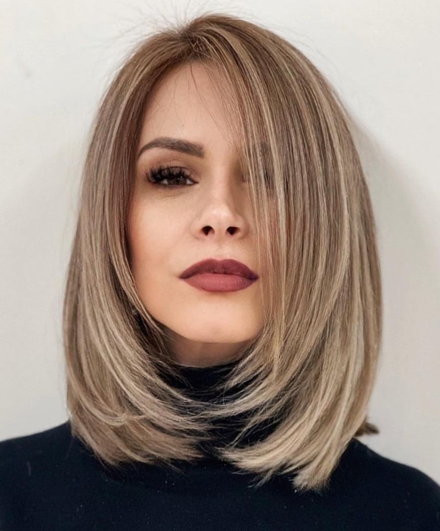 Chin Length Bob With Side-Swept Bangs Chin Length Bob With Side-Swept Bangs — Trendy Medium Length Hair