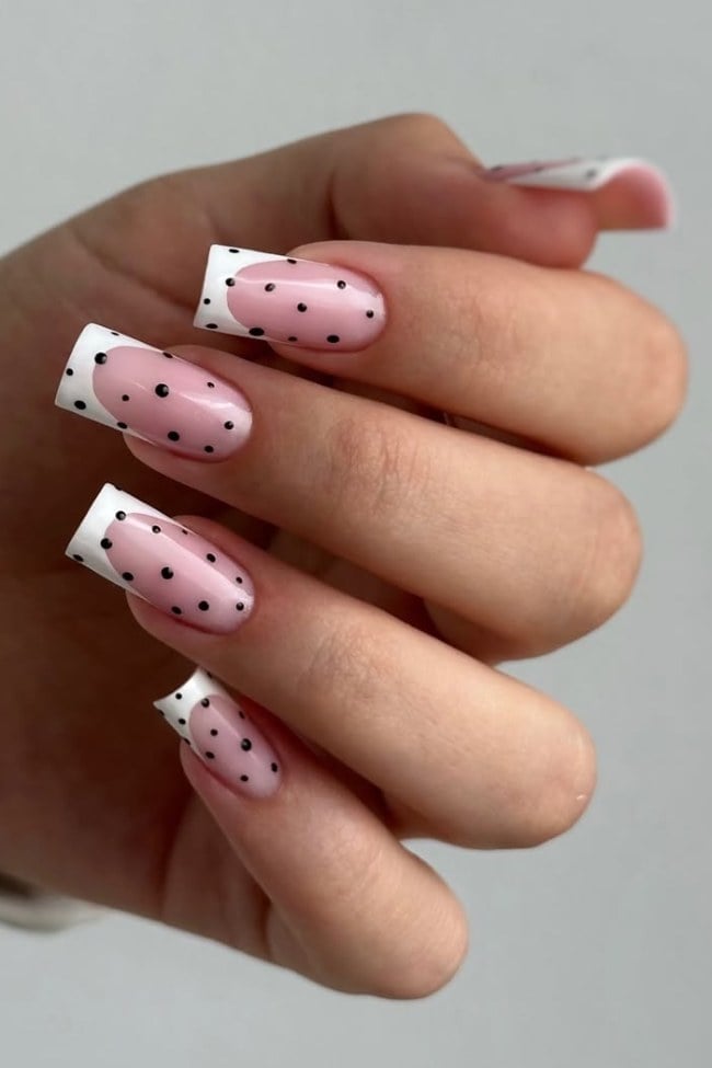 Polka Dot French Tip Medium Square Nails Polka Dot French Tip Medium Square Nails — Trendy Medium Square Nails