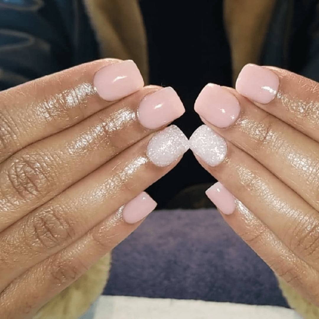 Soft Pink Glitter Accent Medium Square Nails Soft Pink Glitter Accent Medium Square Nails — Trendy Medium Square Nails