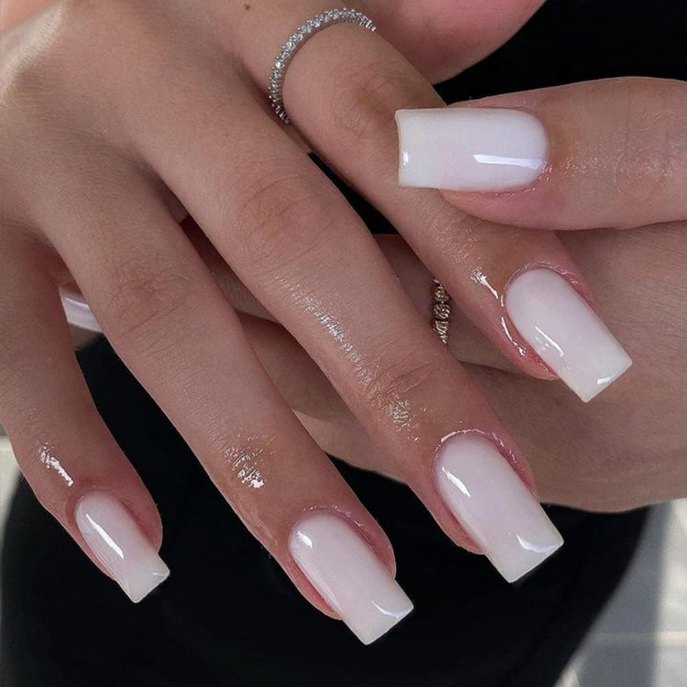 Off-White Glossy Medium Square Nails Off-White Glossy Medium Square Nails — Trendy Medium Square Nails