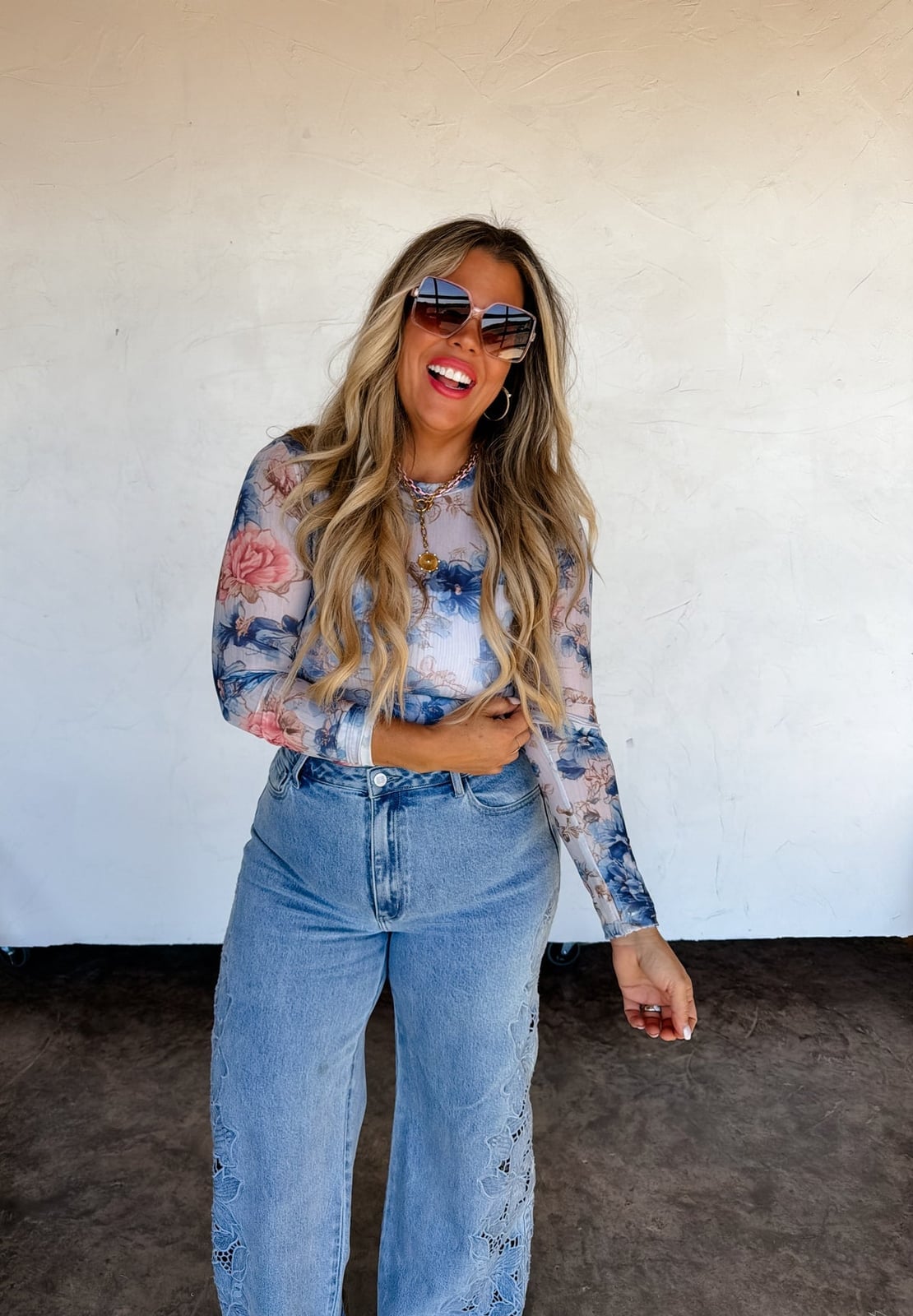 Floral Mesh Top With Wide Leg Jeans Floral Mesh Top With Wide Leg Jeans — Trendy Mesh Top Outfits