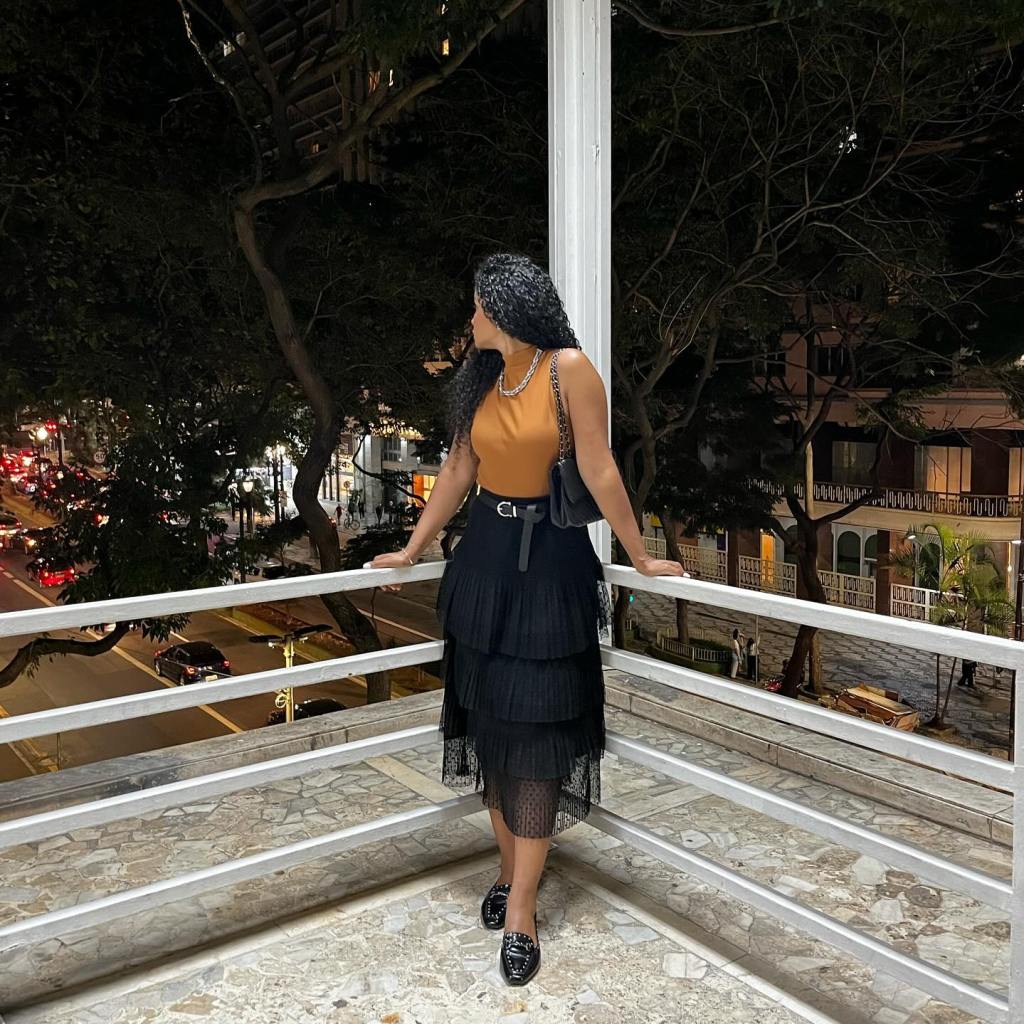 Tiered Black Midi Skirt with Orange Top — Trendy Midi Skirt Outfits