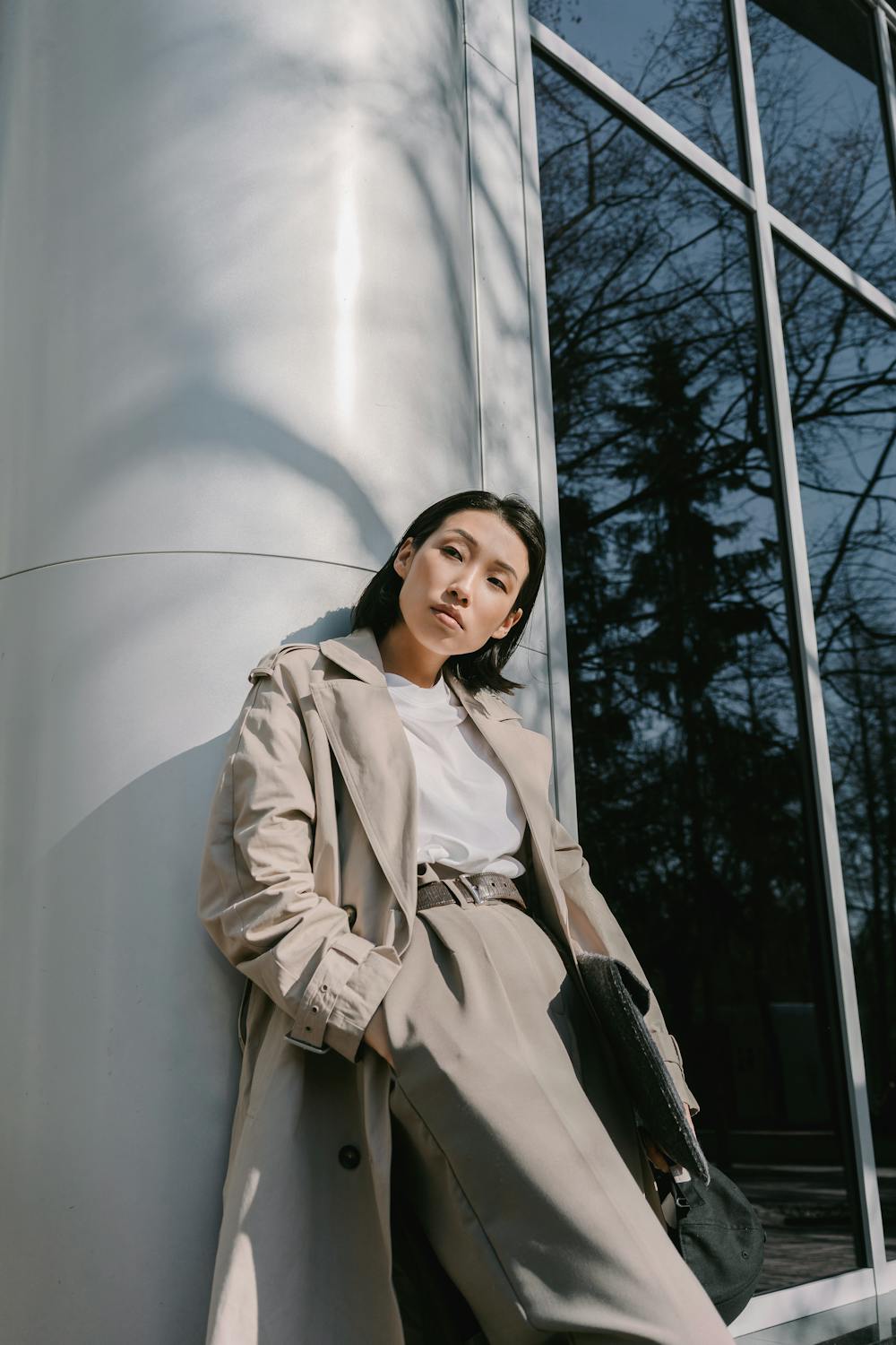 Minimalist City Outfits for Women: Classic, Classy, and Effortlessly Chic - Pic Inspo