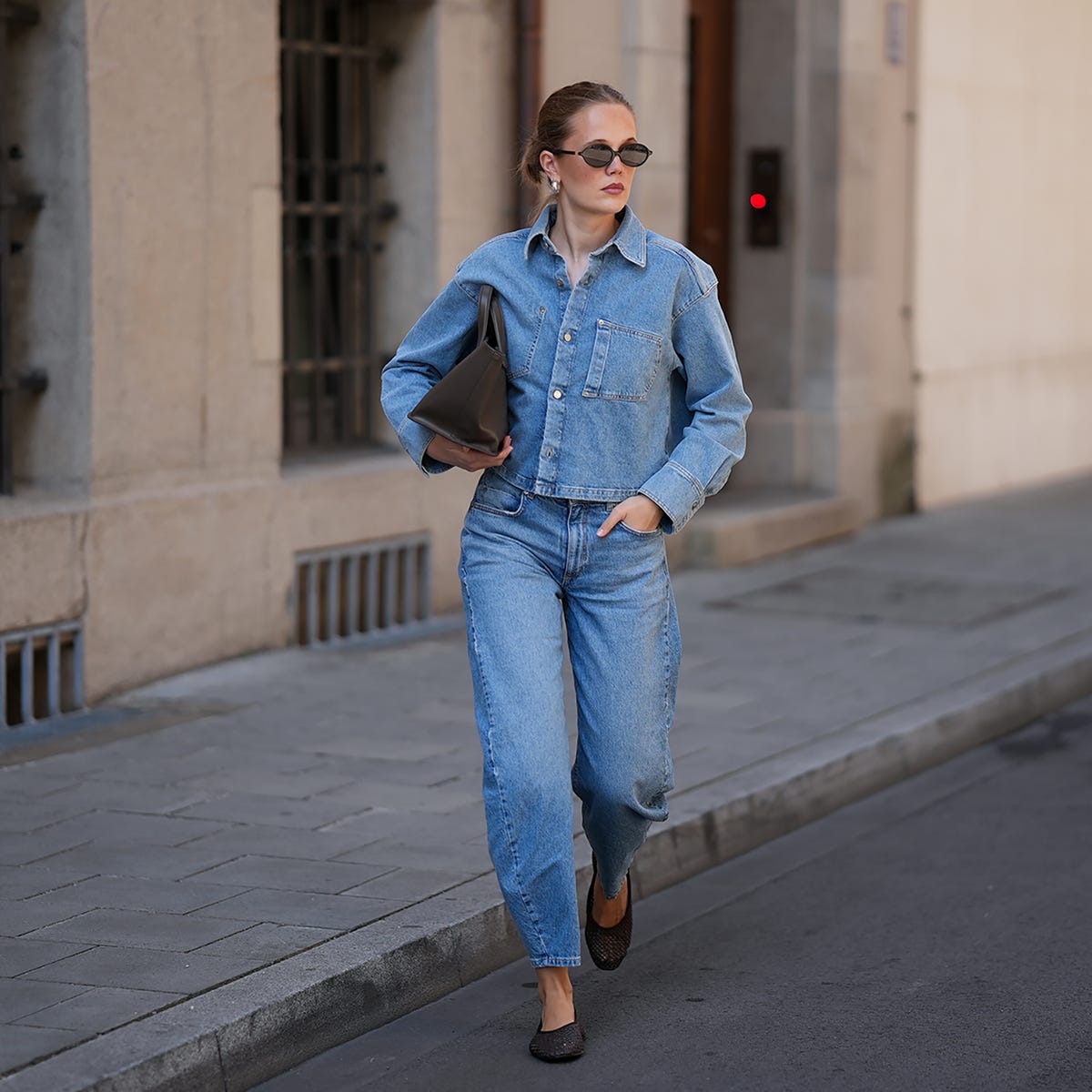 Denim-on-denim with Medium Blue Barrel Leg Jeans and Dark Woven Flats — Trendy Mom Jeans Outfits