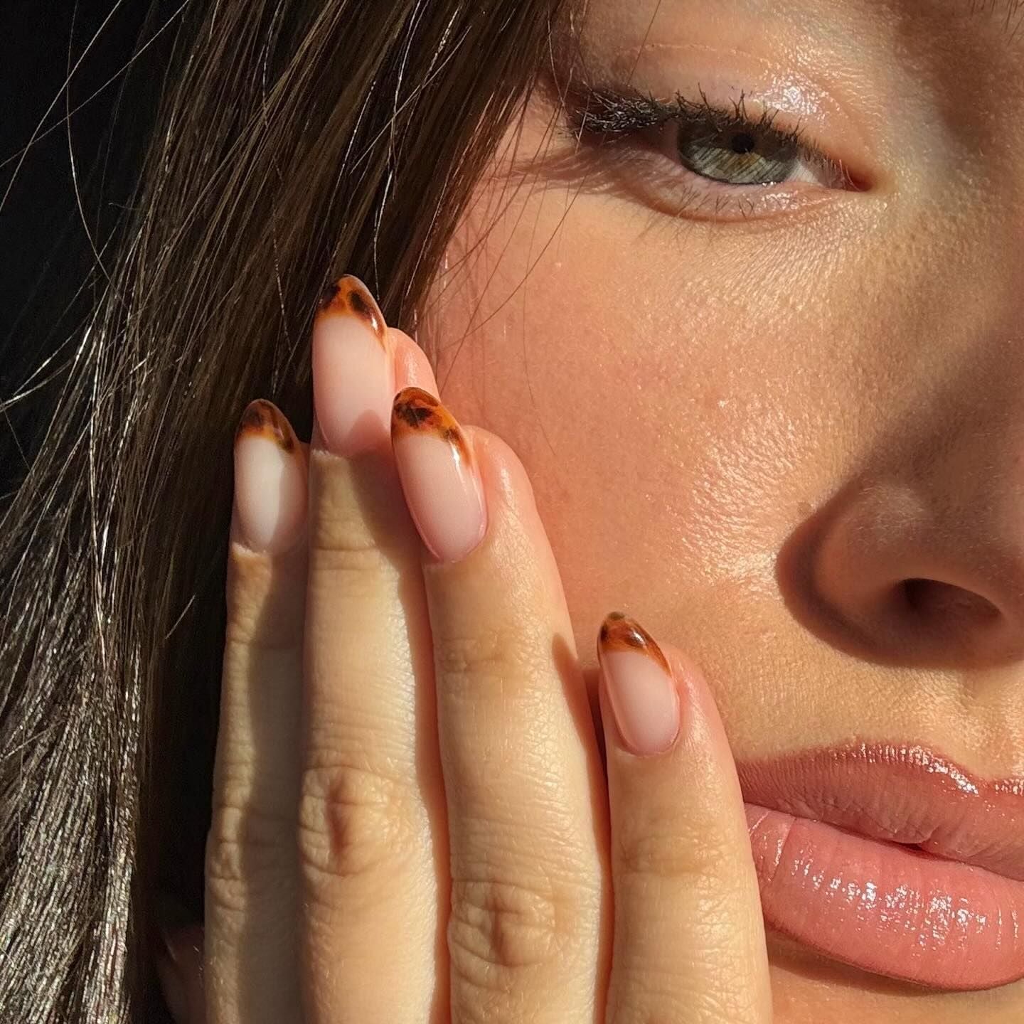 Medium Almond Tortoiseshell French Tips Medium Almond Tortoiseshell French Tips — Trendy Natural Nails
