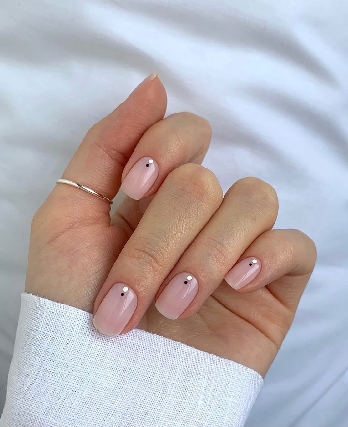 Short Oval Nails With Minimalist Dot Art Short Oval Nails With Minimalist Dot Art — Trendy Natural Nails
