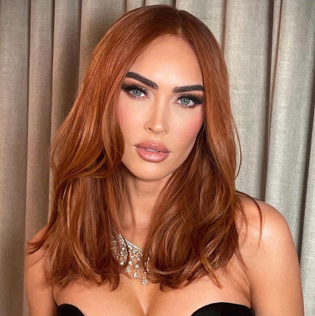 Collarbone Lob With Soft Auburn Dimension Collarbone Lob With Soft Auburn Dimension — Trendy Natural Red Hair