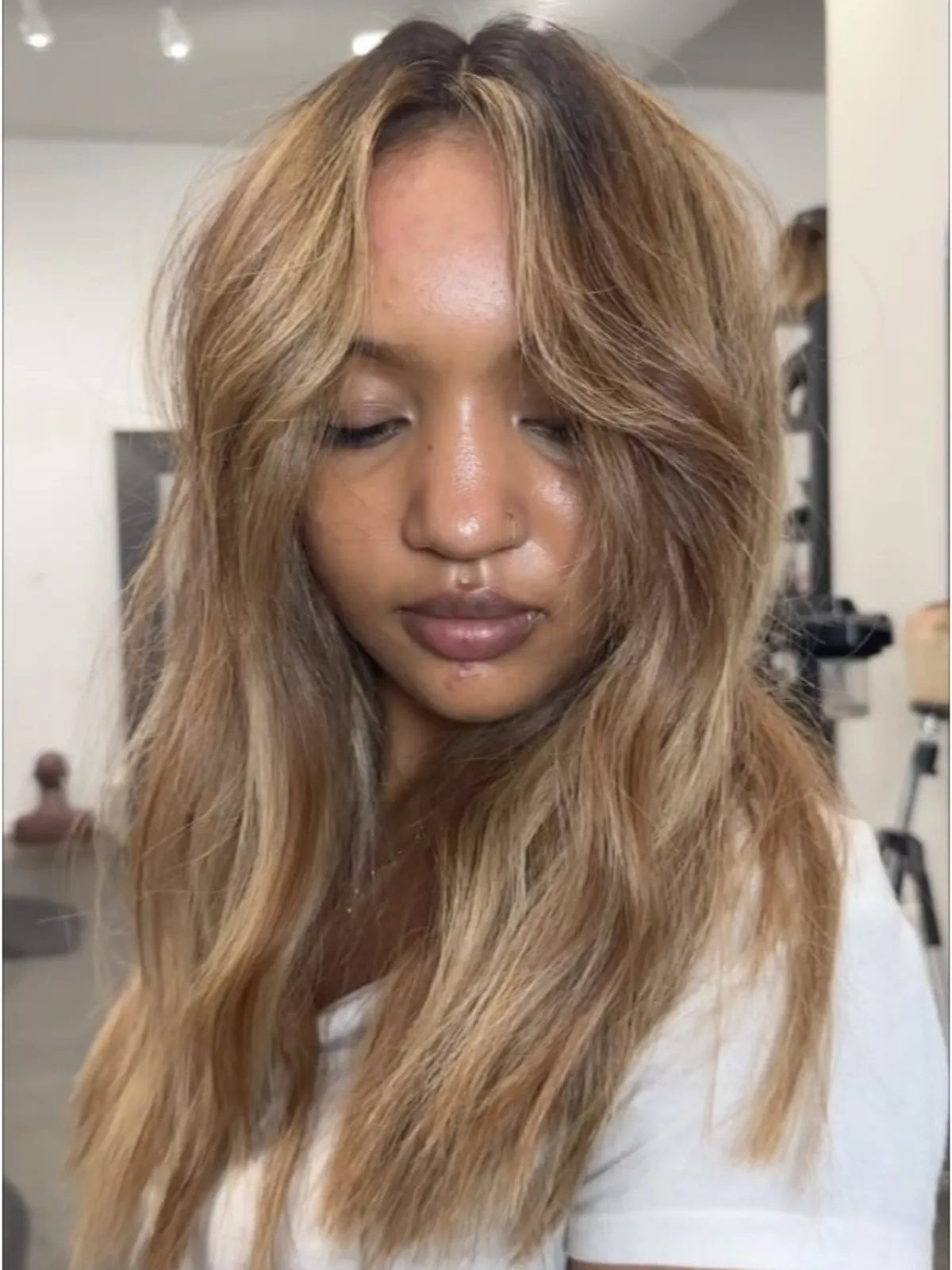 Mid-Back Creamy Blonde Balayage With Root Shadow Mid-Back Creamy Blonde Balayage With Root Shadow — Trendy Old Money Blonde