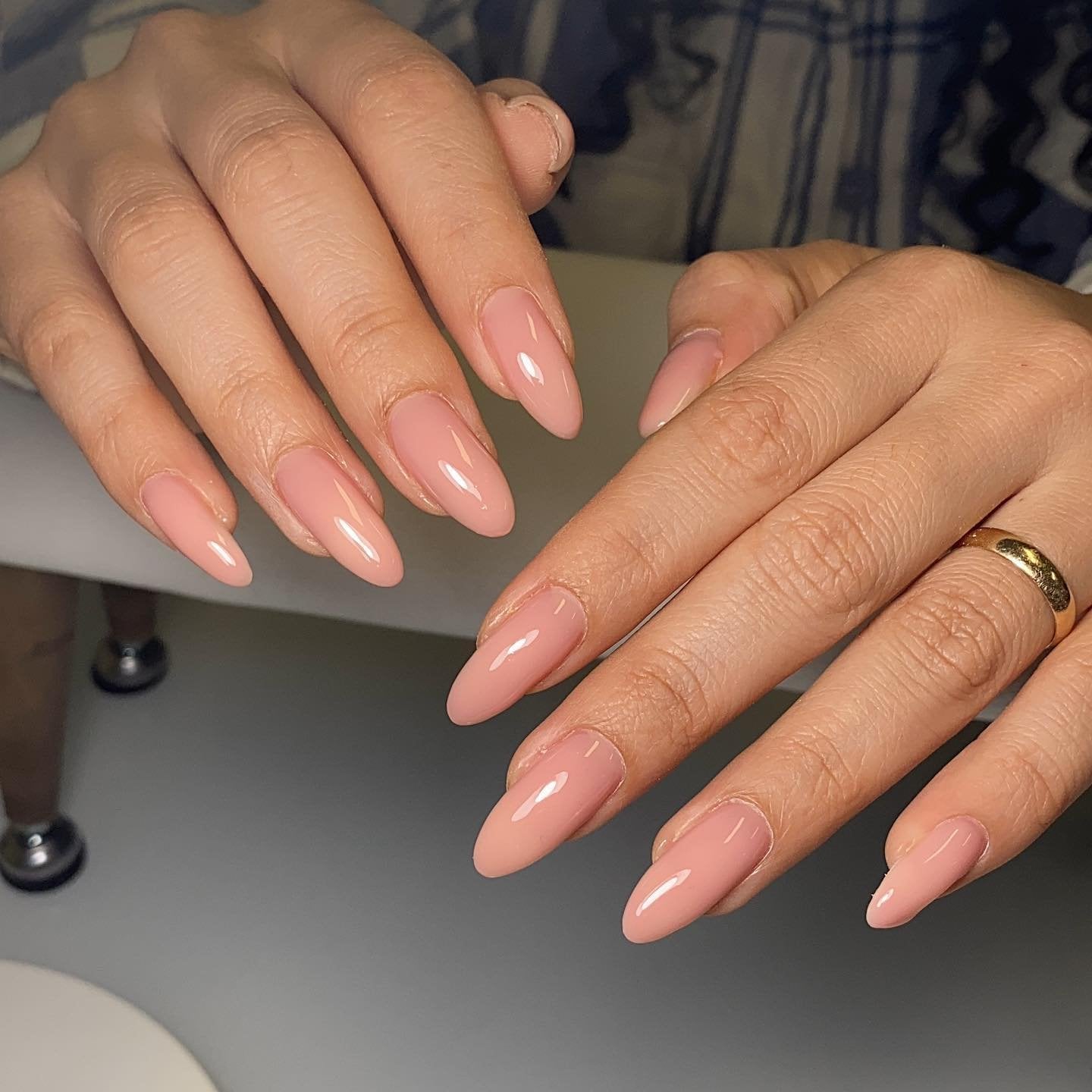 Medium Almond Sheer Pale Pink Glossy, Everyday Version Medium Almond Sheer Pale Pink Glossy, Everyday Version — Trendy Old Money Nails