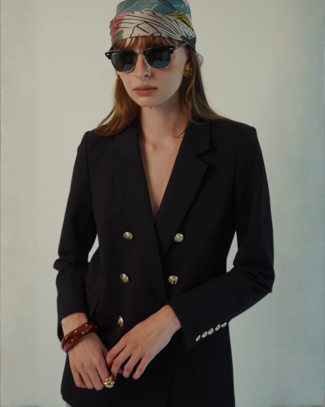 Black Double-Breasted Blazer with Gold Buttons, Close-Up Take Black Double-Breasted Blazer with Gold Buttons, Close-Up Take — Trendy Old Money Outfits