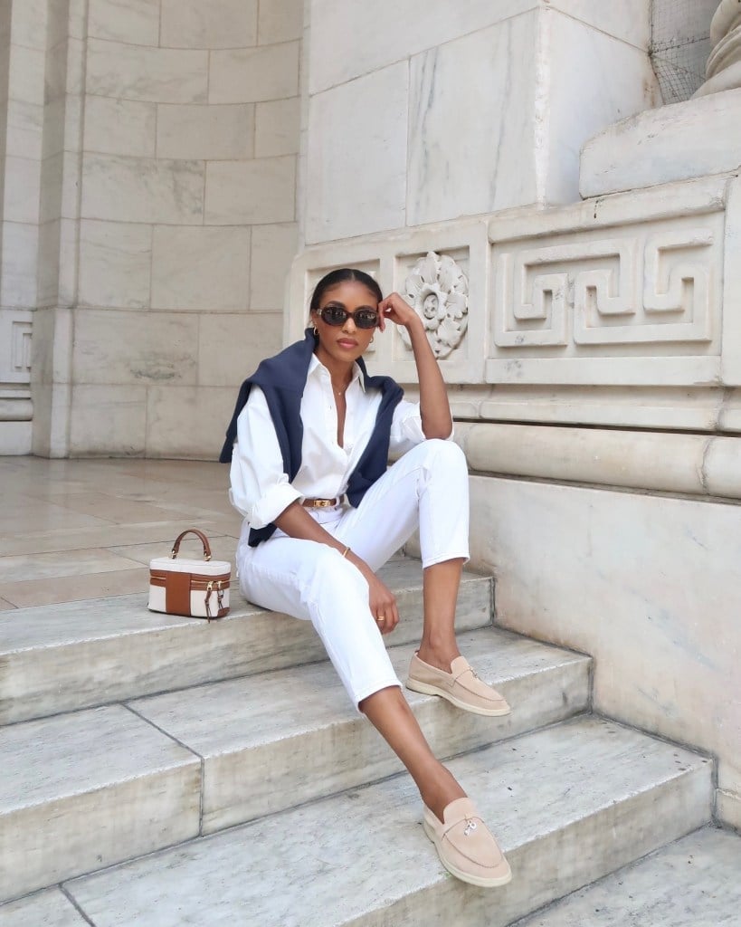 White Shirt with Straight-Leg Jeans and Draped Sweater White Shirt with Straight-Leg Jeans and Draped Sweater — Trendy Old Money Outfits