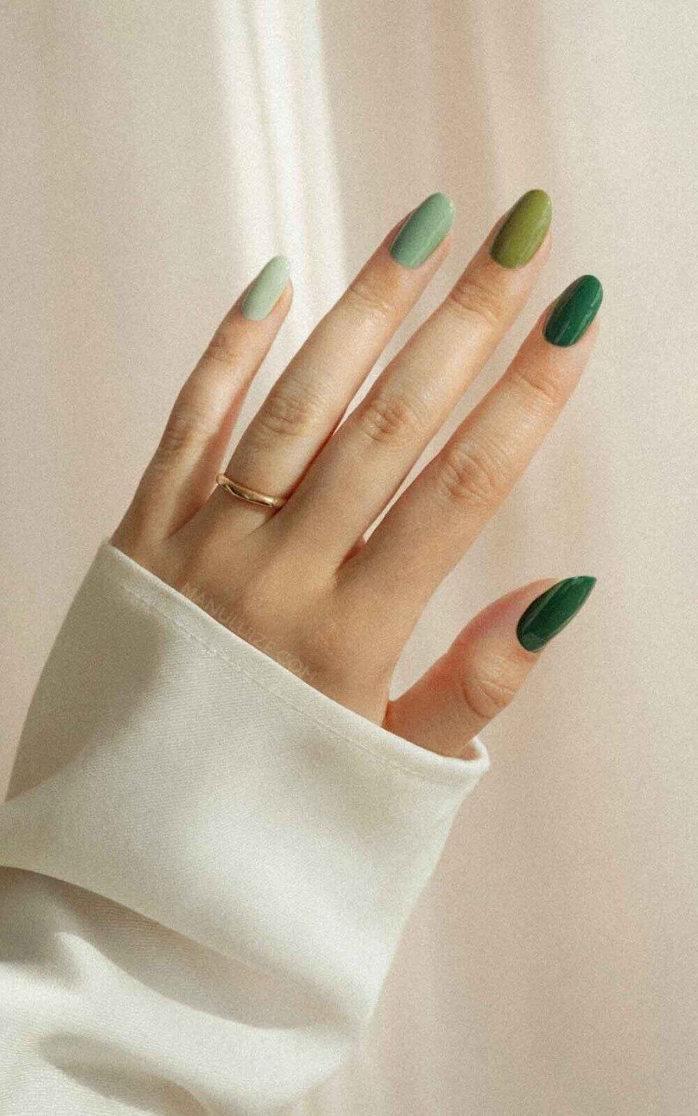 Green Shade Gradient Glossy Medium Almond Nails — Trendy Olive Green Nails
