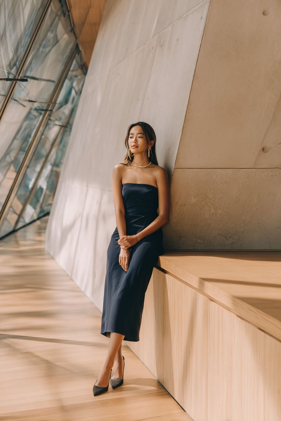 Navy Satin Strapless Midi Dress with Gold Choker Navy Satin Strapless Midi Dress with Gold Choker — Trendy Opera Outfits