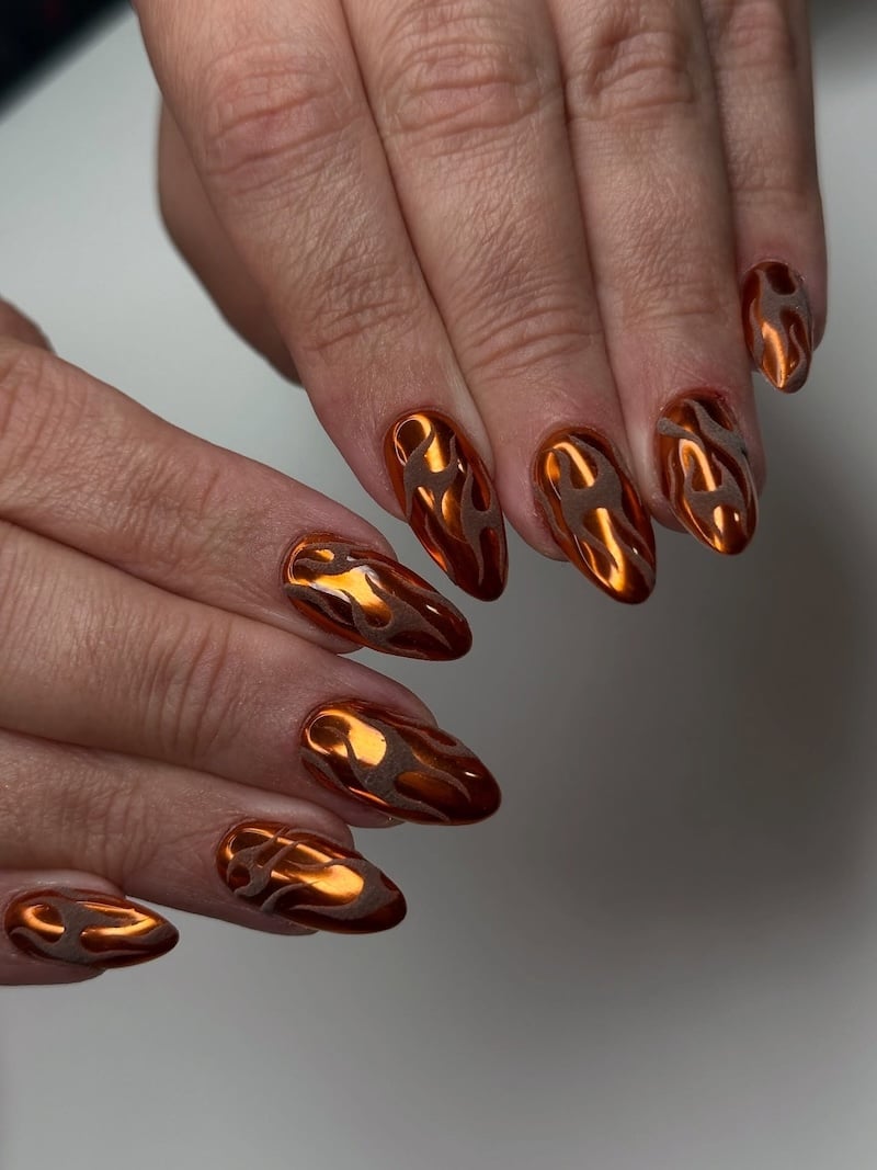 Medium Almond Burnt Orange Chrome Flame Medium Almond Burnt Orange Chrome Flame — Trendy Orange Nails