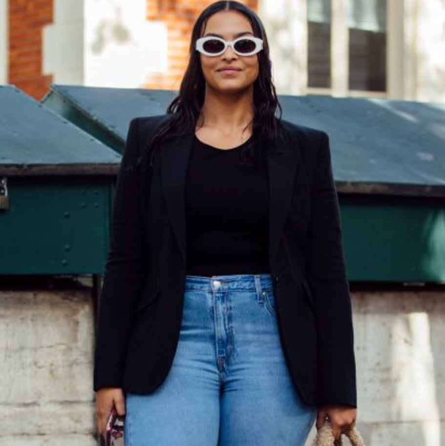 Oversized Black Blazer Over Black Top and High Waisted Jeans Oversized Black Blazer Over Black Top and High Waisted Jeans — Trendy Outfit Ideas