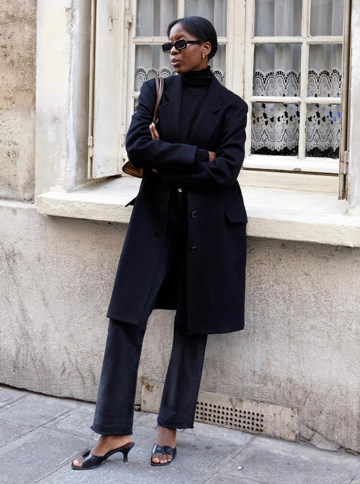 Monochromatic Black Longline Coat Outfit — Trendy Peacoat Outfits