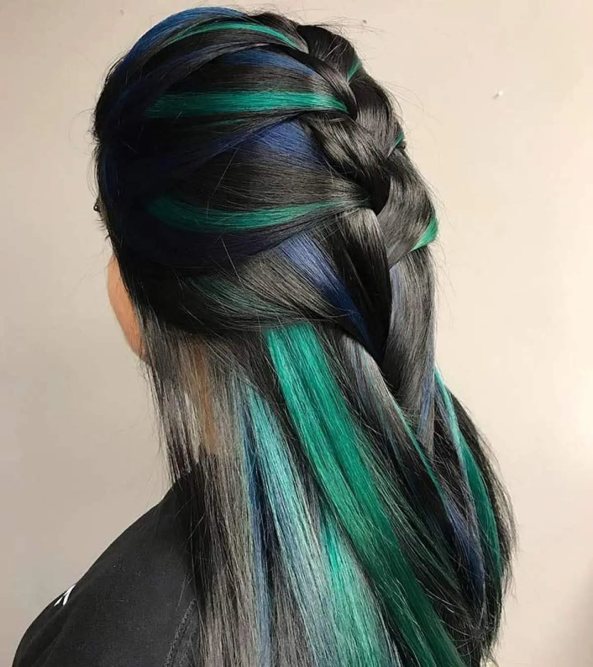 Mid-Back Black With Blue Green Peekaboo Mid-Back Black With Blue Green Peekaboo — Trendy Peekaboo Hair Color