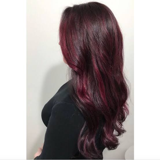 Dark Red Base with Vibrant Red Highlights Dark Red Base with Vibrant Red Highlights — Trendy Red Hair with Highlights