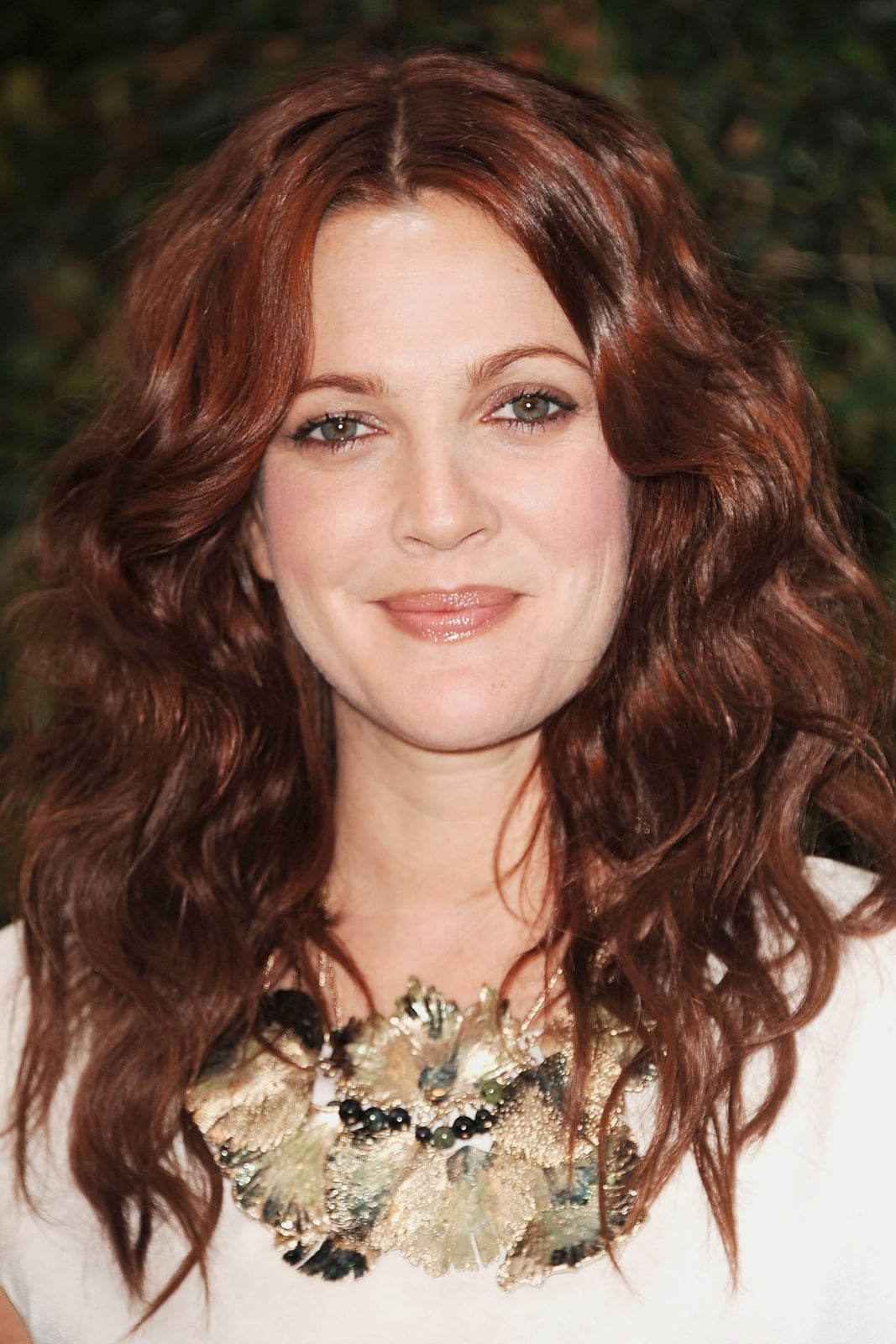 Shoulder Length Auburn With Loose Waves Shoulder Length Auburn With Loose Waves — Trendy Red Hairstyles