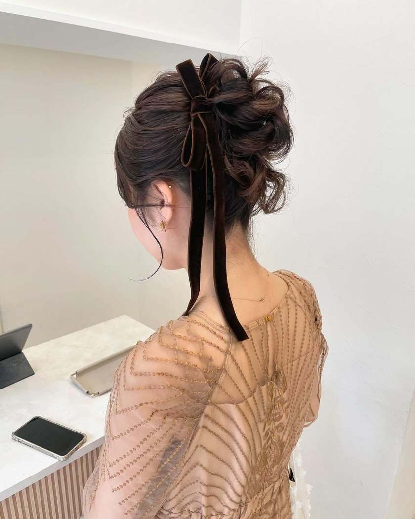 Mid-Back Loose Updo With Face-Framing Bangs — Trendy Ribbon Hair