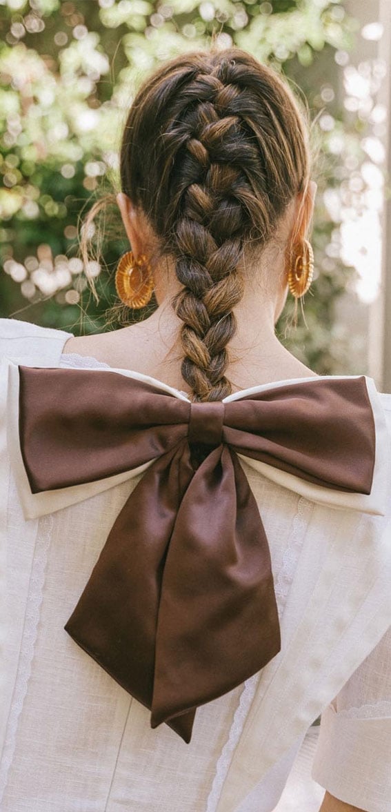 Mid-Back Wavy Braid With Oversized Brown Bow — Trendy Ribbon Hair