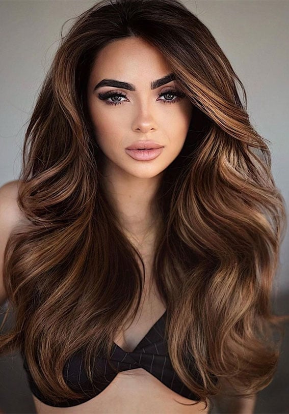 Mid-Back Length With Caramel Syrup Highlights Mid-Back Length With Caramel Syrup Highlights — Trendy Rich Brunette