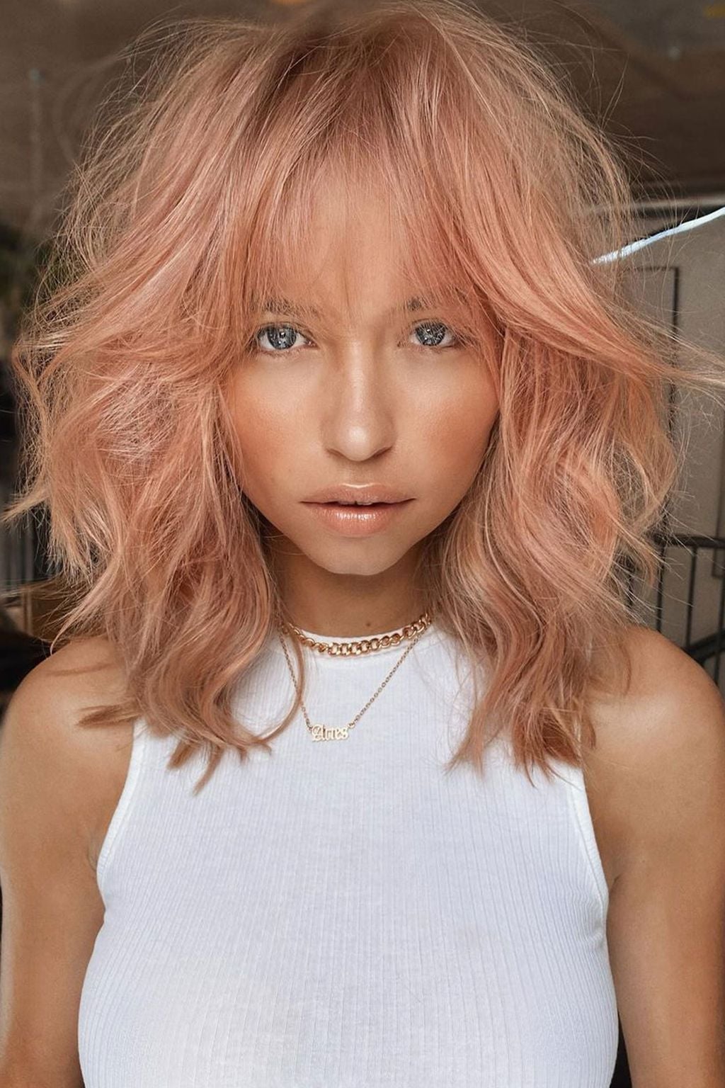 Collarbone Shag With Rose Gold Hue — Trendy Rose Gold Hair