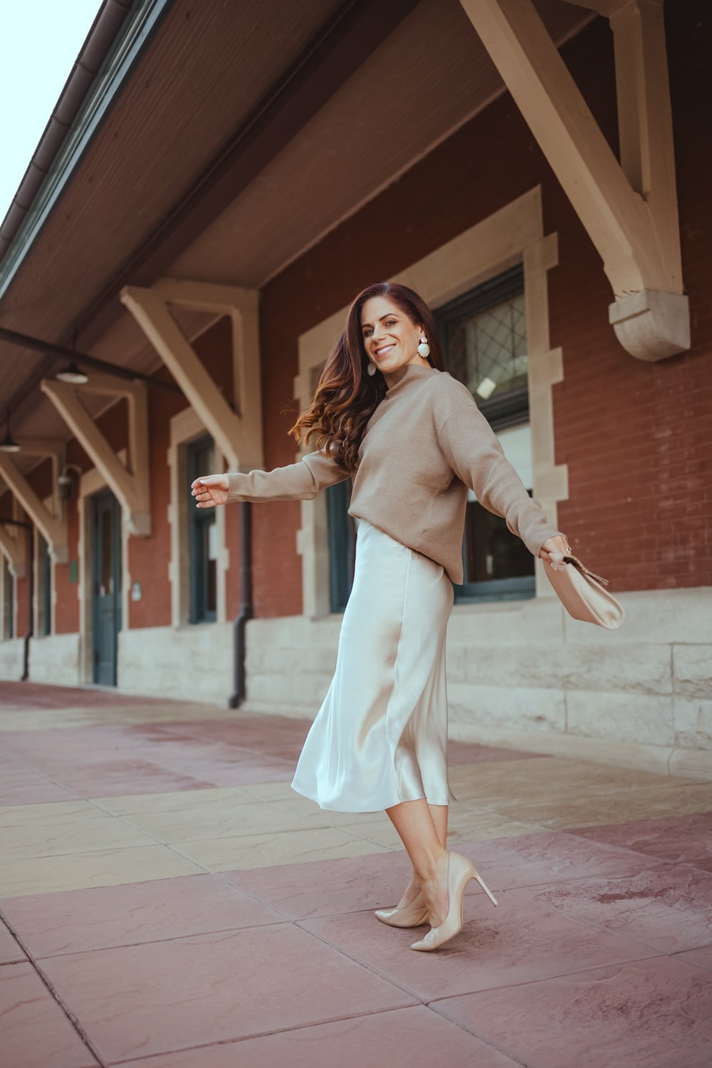 Cream Satin Midi Skirt With Beige Sweater — Trendy Satin Skirt Outfits