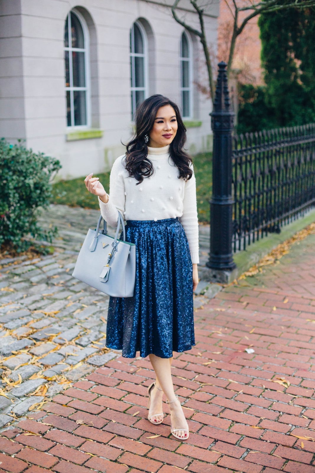 Blue Sequin Midi Skirt With Cream Turtleneck Sweater Blue Sequin Midi Skirt With Cream Turtleneck Sweater — Trendy Sequin Skirt Outfit