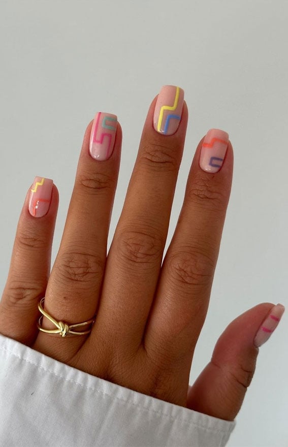 Geometric Line Art Short Square Nails — Trendy Short Acrylic Nails