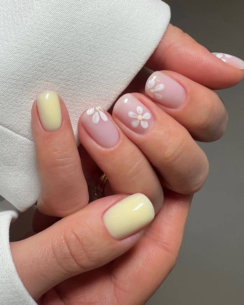 Pale Pink Yellow With White Flowers Nails — Trendy Short Acrylic Nails