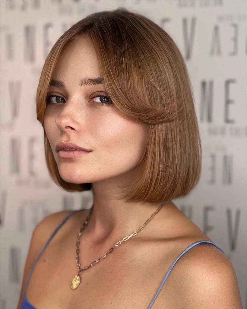 Medium Brown Bob With Curtain Bangs, Collarbone Medium Brown Bob With Curtain Bangs, Collarbone — Trendy Short Bob
