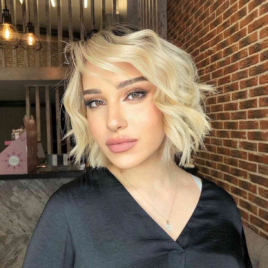 Blonde Bob With Voluminous Blowout Blonde Bob With Voluminous Blowout — Trendy Short Bob