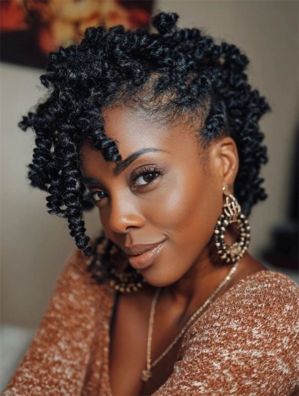 Short Coily Twist-Out With Shaved Sides — Trendy Short Curly Hair