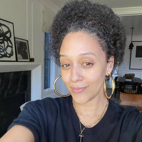Collarbone Shag With Curtain Bangs Collarbone Shag With Curtain Bangs — Trendy Short Natural Hairstyles