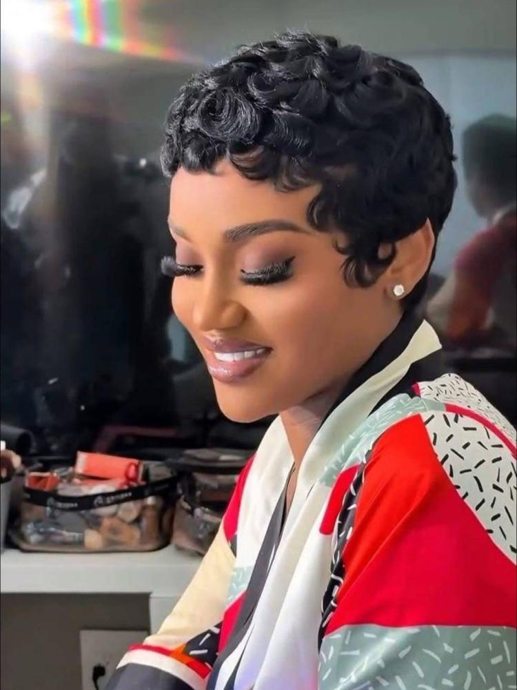 Short Black Pixie With Textured Fringe, черный Short Black Pixie With Textured Fringe, черный — Trendy Short Natural Hairstyles