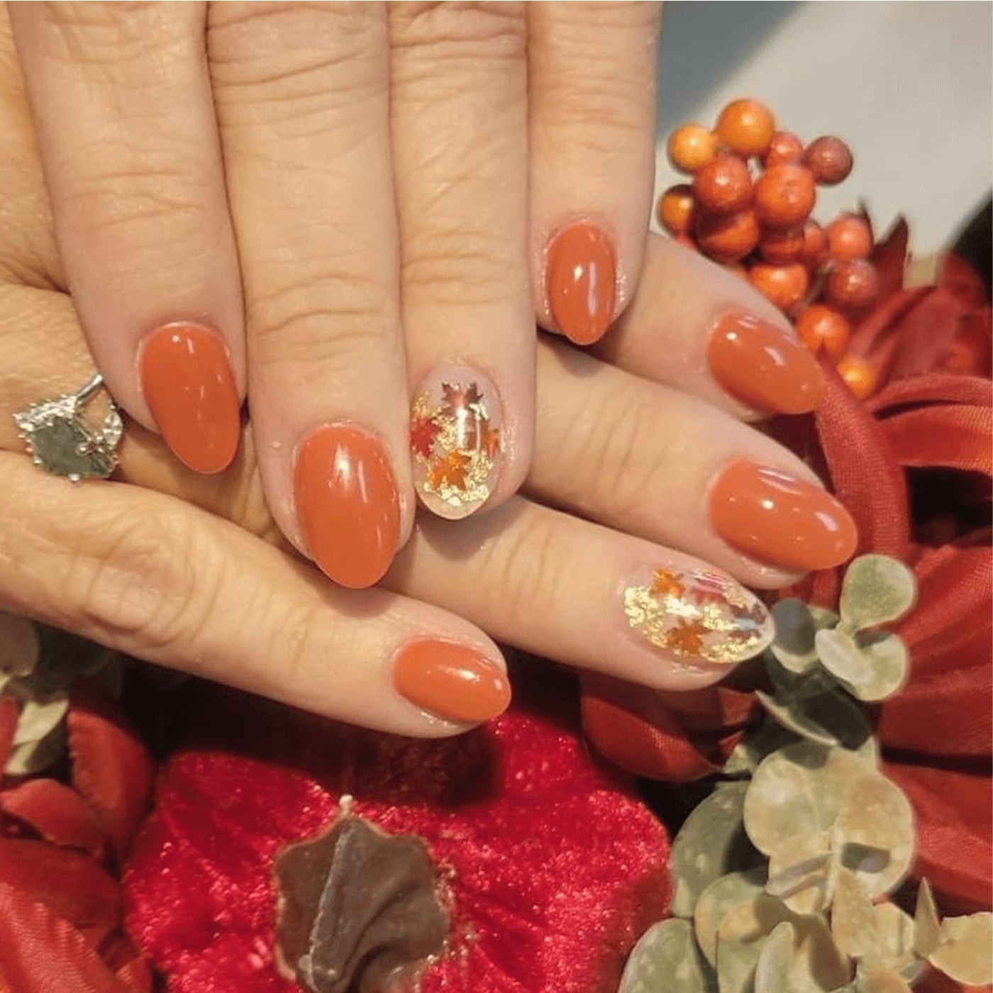 Burnt Orange Gold Leaf Short Oval — Trendy Short Oval Nails