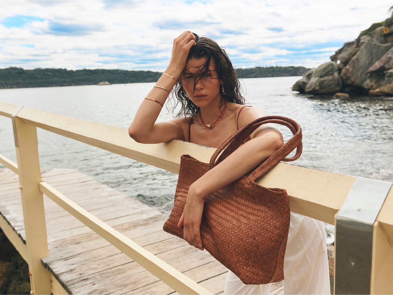 Woven Leather Tote Bag with a White Linen Dress — Trendy Shoulder Bag Outfits