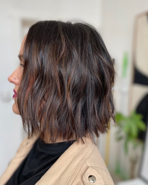 Dark Brown Bob With Caramel Highlights, Collarbone Dark Brown Bob With Caramel Highlights, Collarbone — Trendy Shoulder Length Bob
