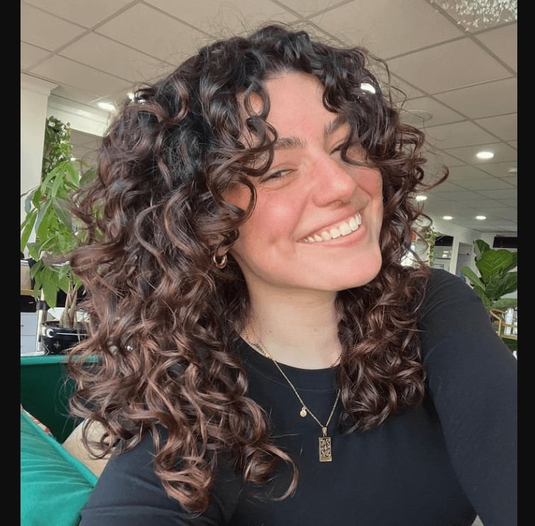 Collarbone Spiral Curls With Face-Framing Layers — Trendy Shoulder Length Curly Hair