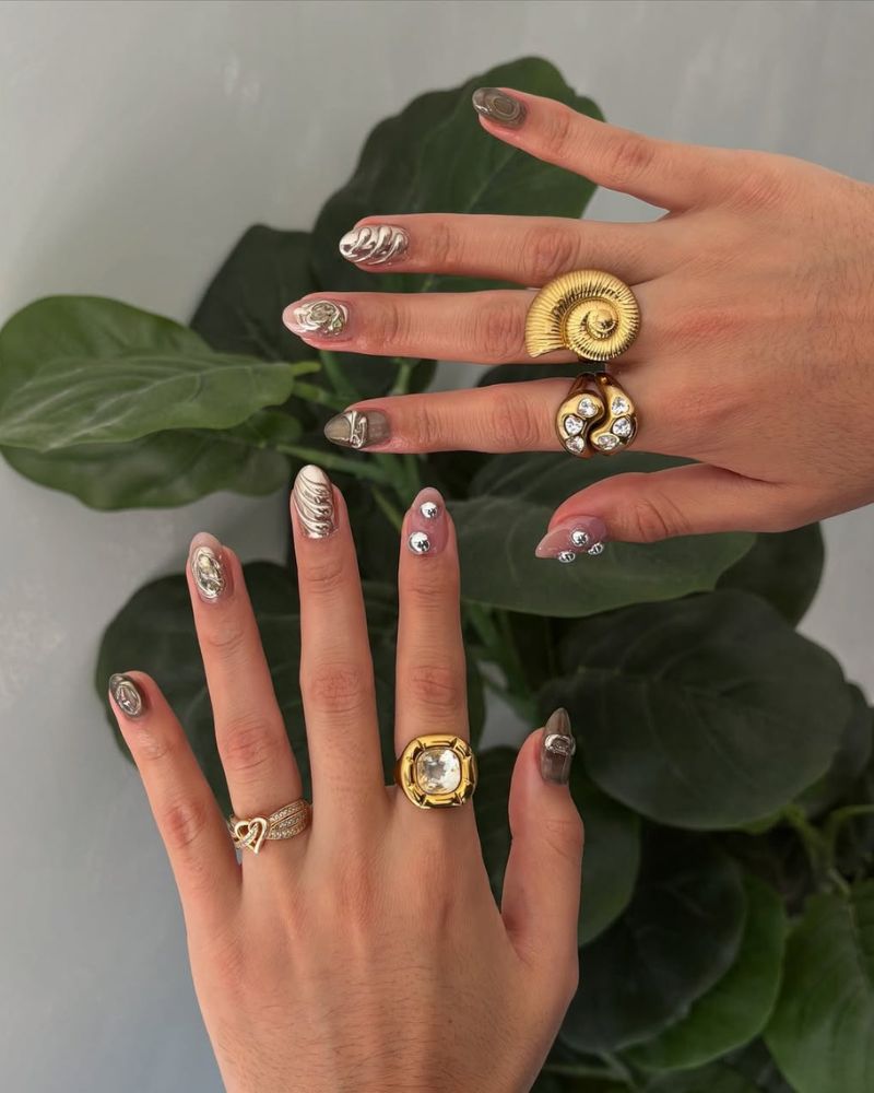Mirror Effect Silver Chrome Short Oval Nails, хром Mirror Effect Silver Chrome Short Oval Nails, хром — Trendy Silver Chrome Nails