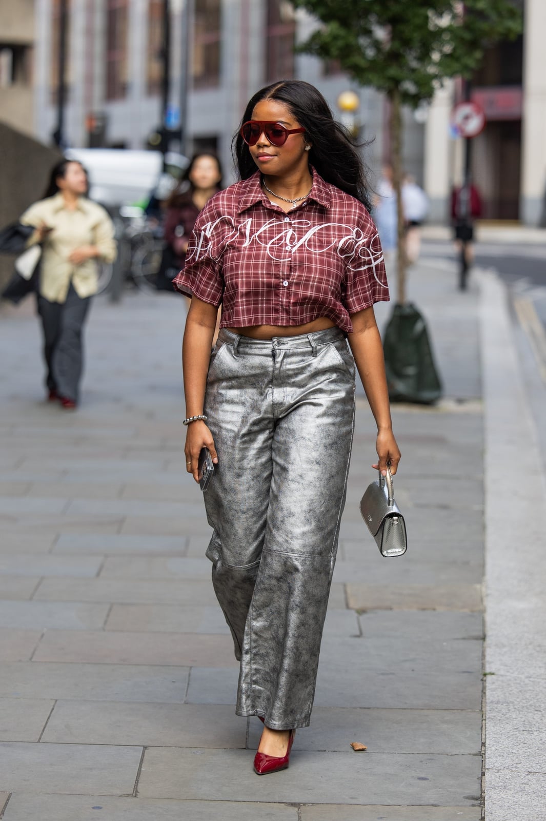 Wide-leg Silver Metallic Trousers with Plaid Shirt Wide-leg Silver Metallic Trousers with Plaid Shirt — Trendy Silver Outfits